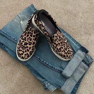 Women's Leopard Print Slip-On Shoes